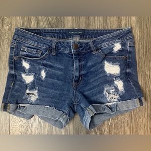 Aeropostale Distressed Cuffed Midi Denim Blue Jean Shorts Women's Size 6